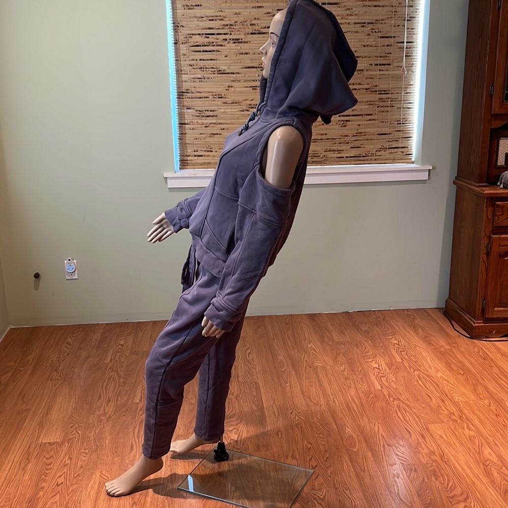 Akira Heavy Cotton 2 Piece Sweatpants And Matching Cold Shoulder Sweatshirt XL - Picture 2 of 15